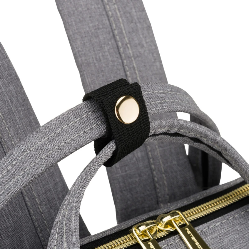 Plecak damski z poliestru w szarym kolorze zamykany bezpiecznym suwakiem - Peterson | Niua.pl