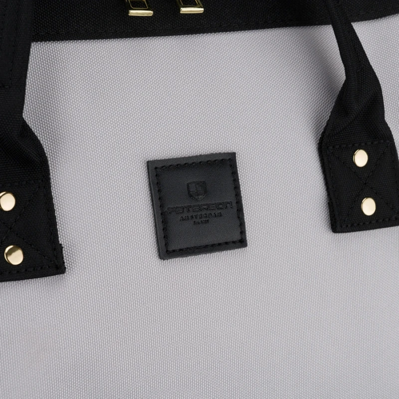 Plecak damski z poliestru w szaro-czarnym kolorze, idealny na bagaż podręczny - Peterson | Niua.pl