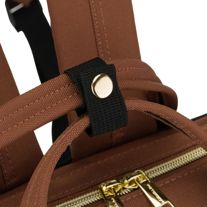 Beżowo-brązowy plecak damski z poliestru z miejscem na laptopa - Peterson | Niua.pl