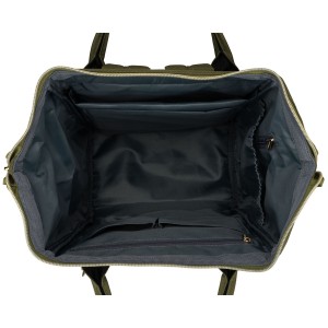 Zielony plecak damski z poliestru z miejscem na laptopa, zawieszony na regulowanych szelkach - Peterson | Niua.pl