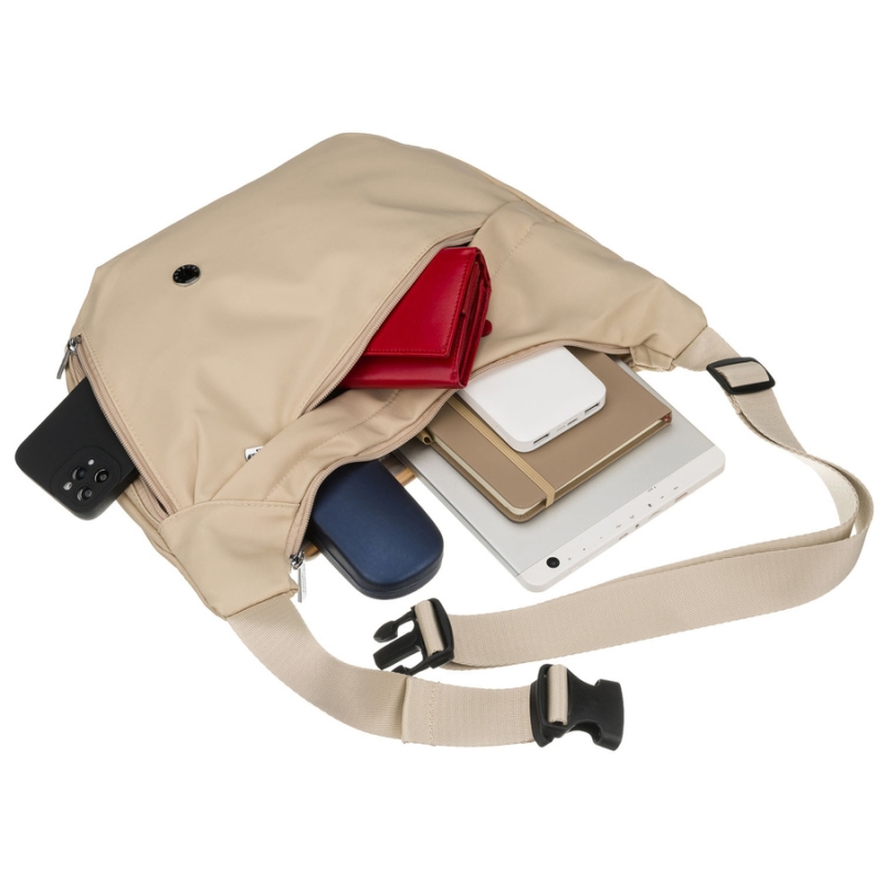 Torebka damska z poliestru w jasnobeżowym kolorze, zamykana suwakiem i wyposażona w kieszeń zewnętrzną - Peterson | Niua.pl