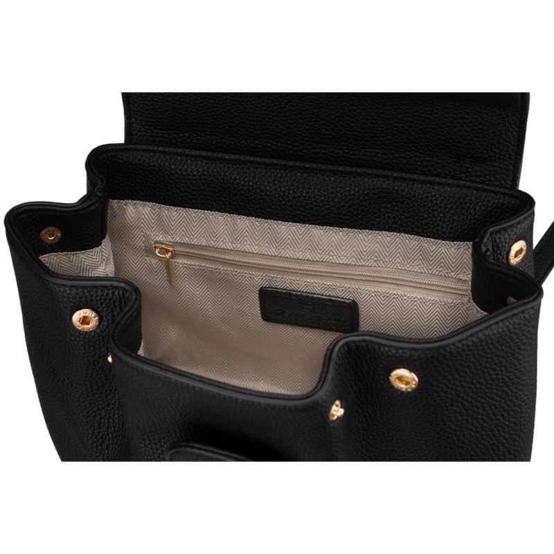 Listonoszka damska ze skóry ekologicznej w czarnym kolorze z kieszonką zewnętrzną - Peterson | Niua.pl