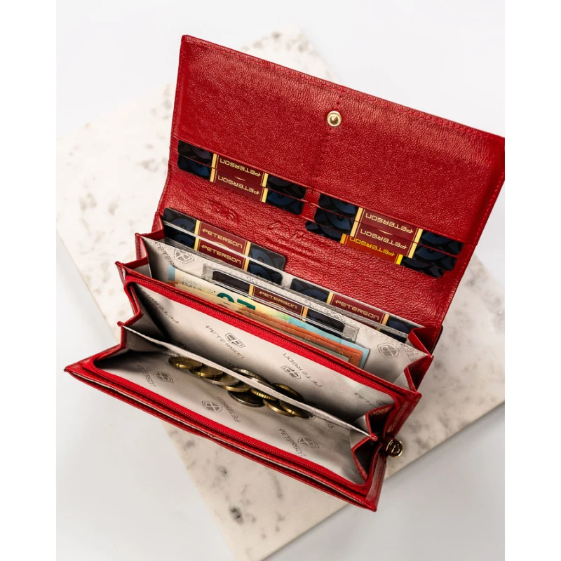 Duży, czerwony portfel damski z lakierowanej skóry naturalnej zamykany na zatrzask - Peterson