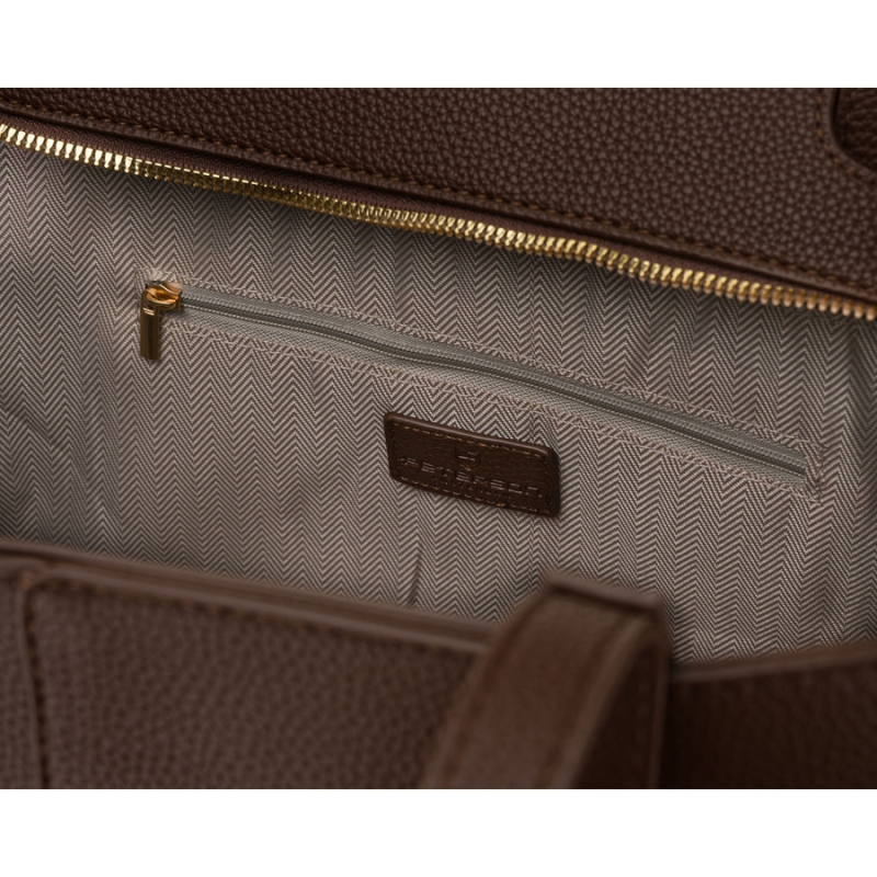 Wnętrze brązowej shopperki damskiej Peterson z jedną komorą i kieszenią na suwak