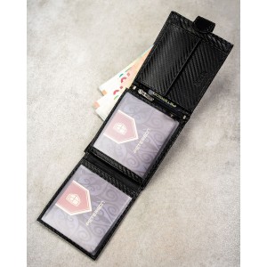 Poziomy portfel męski ze skóry naturalnej w czarnym kolorze wyposażony w system RFID, w zestawie z brelokiem - Peterson