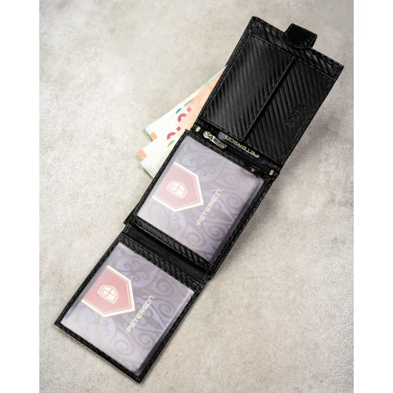 Poziomy portfel męski ze skóry naturalnej w czarnym kolorze wyposażony w system RFID, w zestawie z brelokiem - Peterson