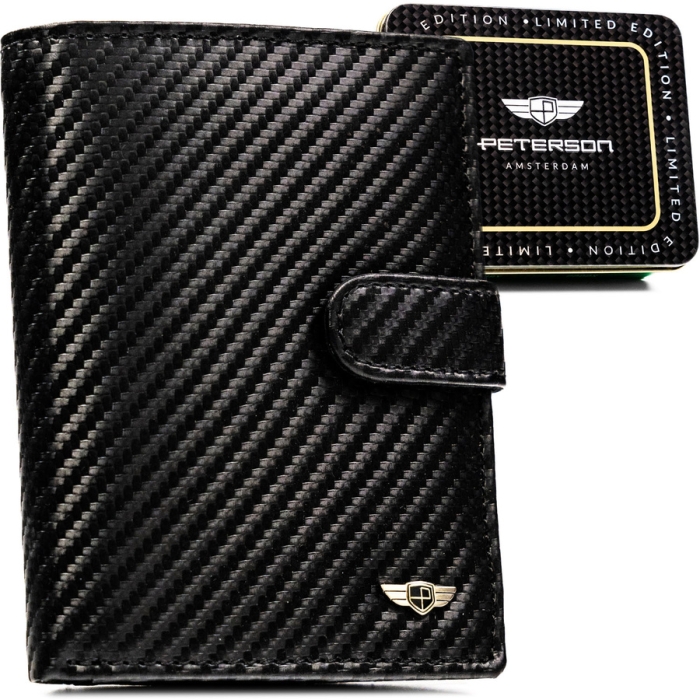 Pionowy portfel męski ze skóry naturalnej w czarnym kolorze wyposażony w system RFID, w zestawie z brelokiem - Peterson