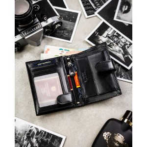 Pionowy portfel męski ze skóry naturalnej w czarnym kolorze w zestawie z brelokiem - Peterson