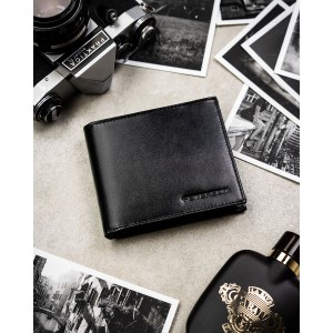Portfel męski ze skóry naturalnej w czarnym kolorze wyposażony w system RFID, w zestawie z brelokiem - Peterson