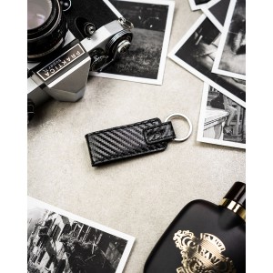 Portfel męski ze skóry naturalnej w czarnym kolorze wyposażony w system RFID, w zestawie z brelokiem - Peterson