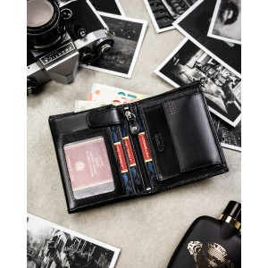 Portfel męski ze skóry naturalnej w czarnym kolorze z systemem RFID i w zestawie z brelokiem - Peterson