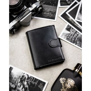 Portfel męski ze skóry naturalnej w czarnym kolorze z systemem RFID i w zestawie z brelokiem - Peterson