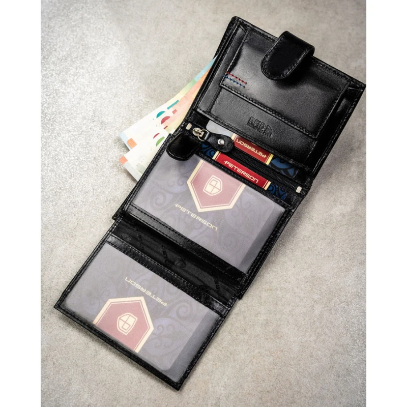 Portfel męski ze skóry naturalnej w czarnym kolorze z systemem RFID i w zestawie z brelokiem - Peterson