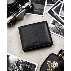 Poziomy, duży portfel męski ze skóry naturalnej w czarnym kolorze w zestawie z brelokiem - Peterson