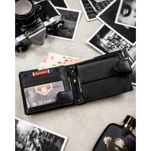 Poziomy, duży portfel męski ze skóry naturalnej w czarnym kolorze zamykany na zatrzask, w zestawie z brelokiem - Peterson