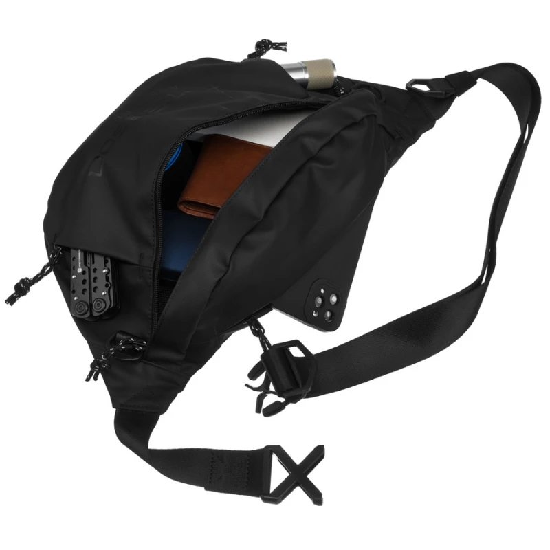 Duża nerka męska z materiału syntetycznego w czarnym kolorze - Peterson