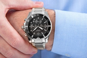 Zegarek Męski Giewont Chronograph Sapphire Srebrny GW3970-B2