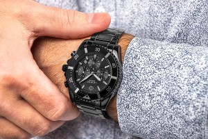 Zegarek Męski Giewont Chronograph Sapphire Czarny GW3970-B4