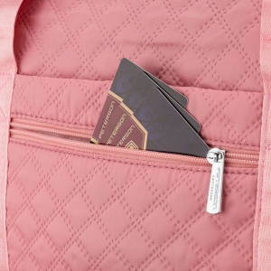 Różowa torba Peterson – boczna kieszeń na zamek i szybki dostęp do kluczy lub telefonu