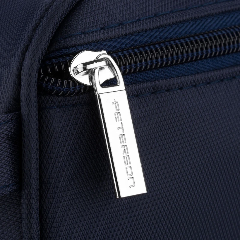 Granatowa kosmetyczka z tkaniny syntetycznej, jednokomorowa i zamykana suwakiem - Peterson