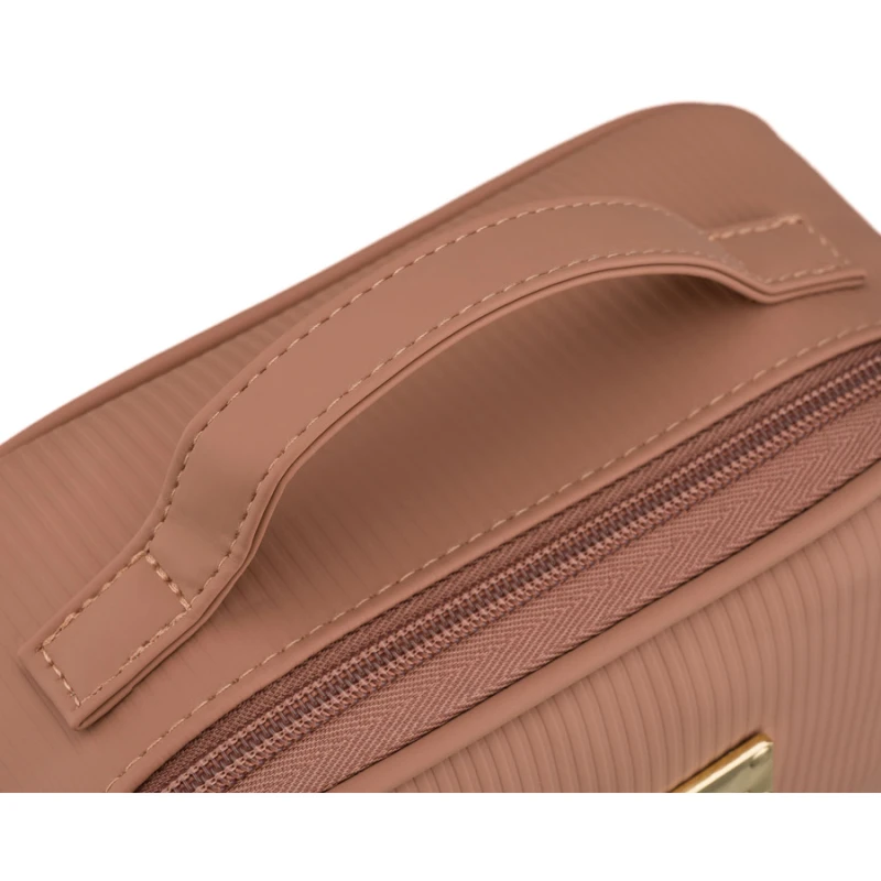 Jednokomorowa kosmetyczka z tkaniny syntetycznej w beżowym kolorze wyposażona praktyczny uchwyt - Peterson