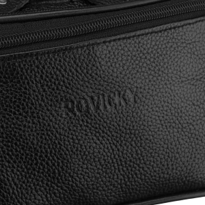 Detal skóry naturalnej i zamka w saszetce męskiej Rovicky