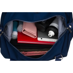 Wnętrze torby treningowej Peterson z dwiema przegrodami na drobiazgi