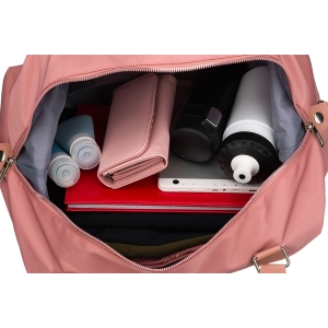 Wnętrze torby treningowej Peterson – pojemna komora główna na odzież i akcesoria