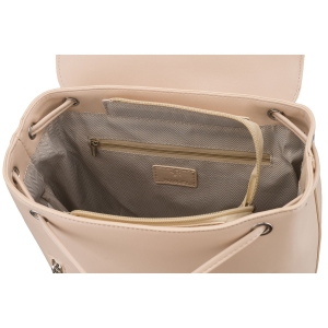 Beżowy, niewielki plecak damski ze skóry ekologicznej wyposażony w nóżki ochronne - Rovicky