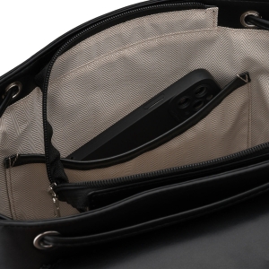 Plecak damski Rovicky ze skóry ekologicznej – wnętrze z kieszeniami