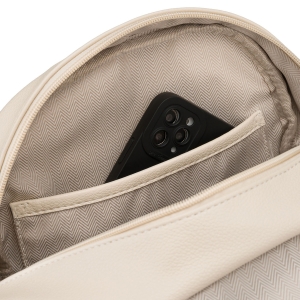 Jasnobeżowy plecak damski – wnętrze z kieszeniami i podszewką