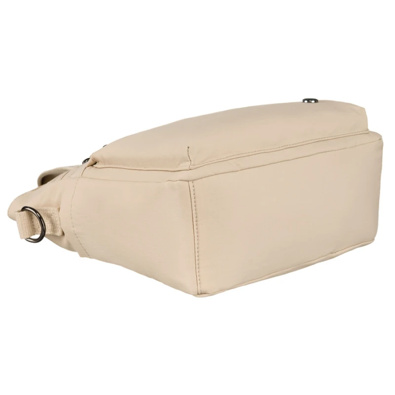 Niewielka shopperka damska z poliestru w beżowym kolorze z dopinanym paskiem - Peterson