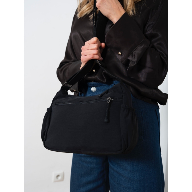 lekka torebka damska miejska czarna