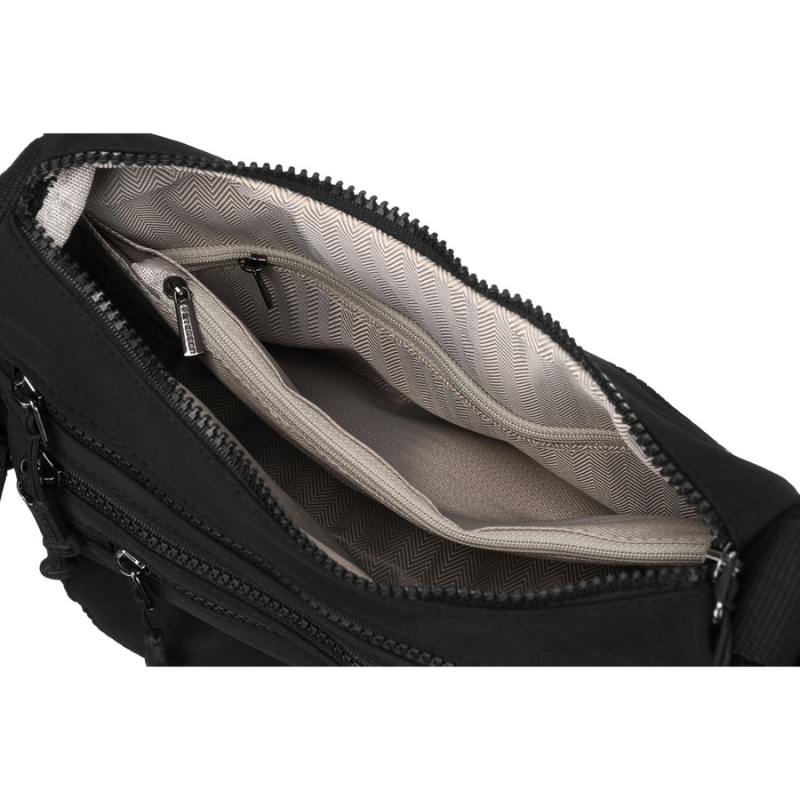 wnętrze czarnej torebki Peterson jednokomorowej