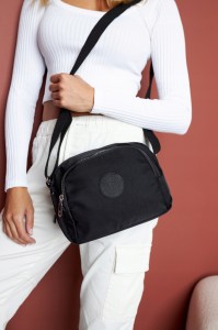 Regulowany pasek w torebce damskiej Peterson crossbody