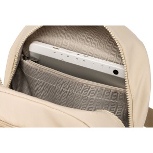 Beżowy, jednokomorowy plecak damski z poliestru zawieszony na regulowanych szelkach - Peterson