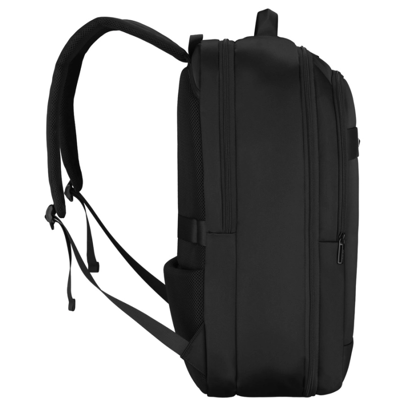 Podróżny, czarny plecak wykonany z poliestru, zawieszony na regulowanych szelkach - Peterson