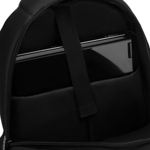 Plecak szkolny z poliestru w czarnym kolorze z portem USB - Peterson