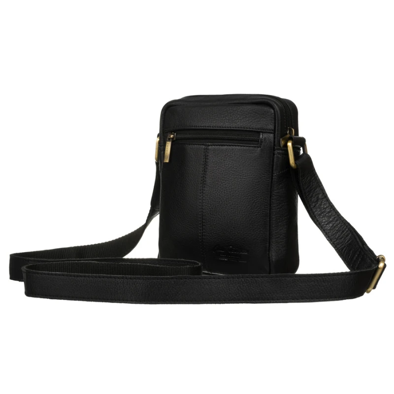 Listonoszka męska na ramię w czarnym kolorze zamykana na suwak i zawieszona na regulowanym pasku - Peterson