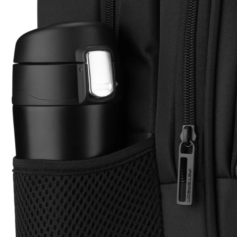 Miejski, pojemny plecak z poliestru w czarnym kolorze z miejscem na laptopa - Peterson