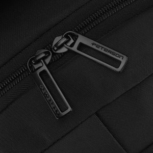 Miejski, pojemny plecak z poliestru w czarnym kolorze z miejscem na laptopa - Peterson