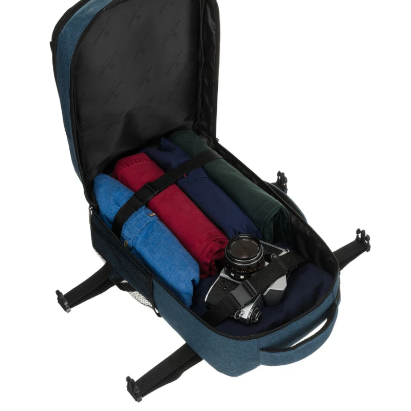 Granatowy, podróżny plecak z poliestru wyposażony w dopinany pasek - Peterson