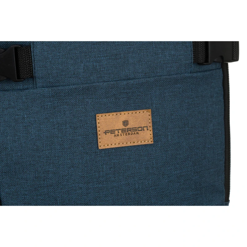 Granatowy, podróżny plecak z poliestru wyposażony w dopinany pasek - Peterson