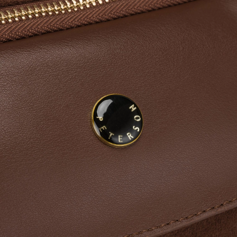 Brązowa listonoszka damska mała torebka na ramię lub do ręki modna ze skóry ekologicznej - Peterson