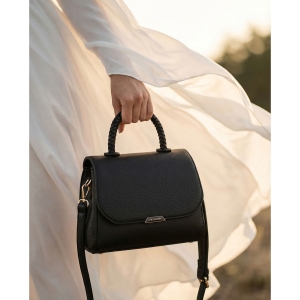 mała torebka damska czarna Peterson codzienna