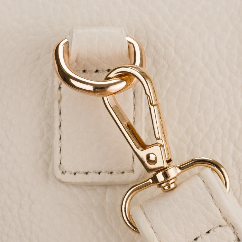 Plecak damski mały ze skóry ekologicznej modny miejski beżowy na suwak listonoszka na ramie torebka 2w1 - Peterson