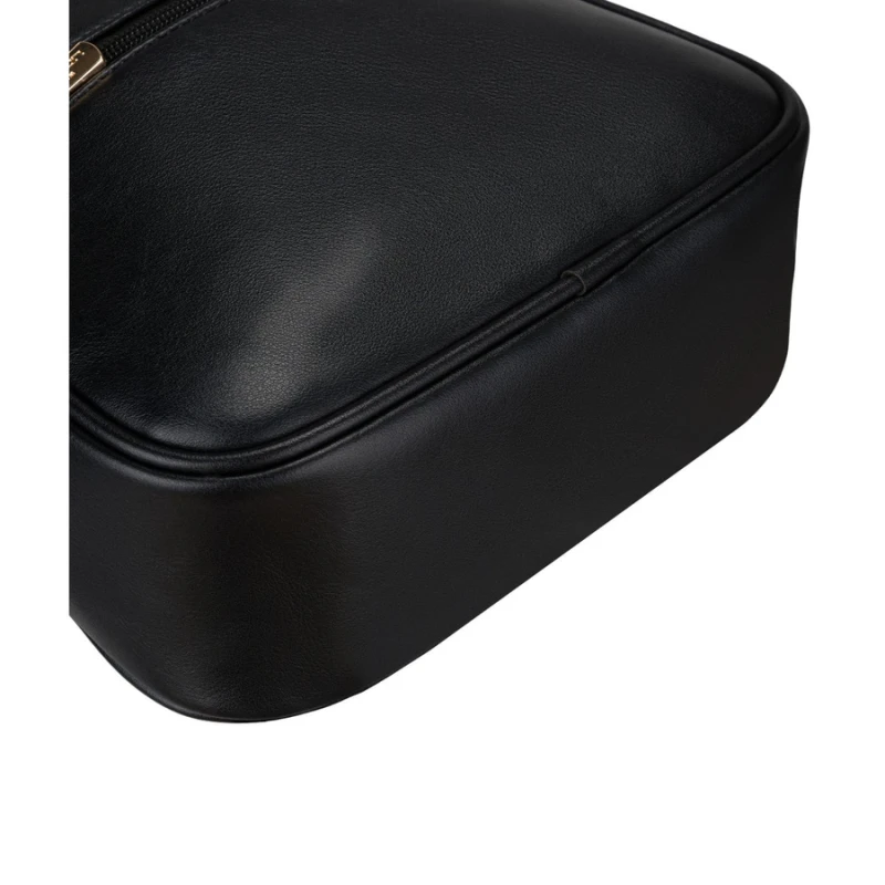 Mały plecak damski mini plecaczek miejski na suwak czarny ze skóry ekologicznej - Peterson