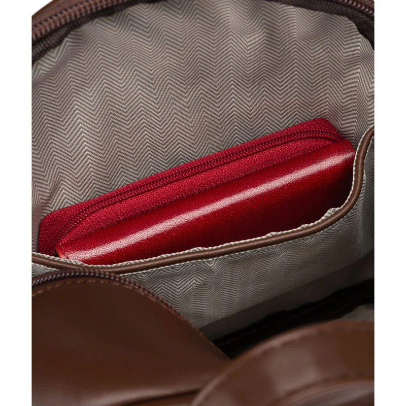 Brązowy mały plecak damski mini plecaczek ze skóry ekologicznej modny na suwak - Peterson