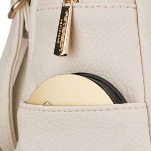 Mały plecak damski ze skóry ekologicznej beżowy miejski z klapką - Peterson