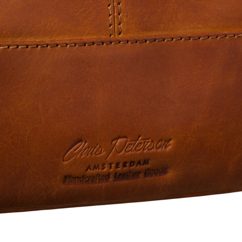Męska brązowa skórzana nerka na biodra lub przez ramię crossbody modna mała saszetka - Peterson